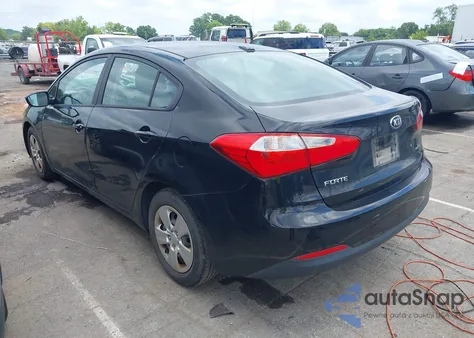 2015 Kia Forte Lx z USA, uszkodzony, nr VIN KNAFK4A62F5386122